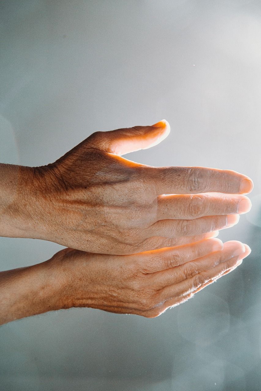 entdecken sie effektive strategien und produkte zur bekämpfung der hautalterung. erfahren sie mehr über die ursachen, symptome und besten pflegemethoden, um ihre haut jugendlich und strahlend zu halten.