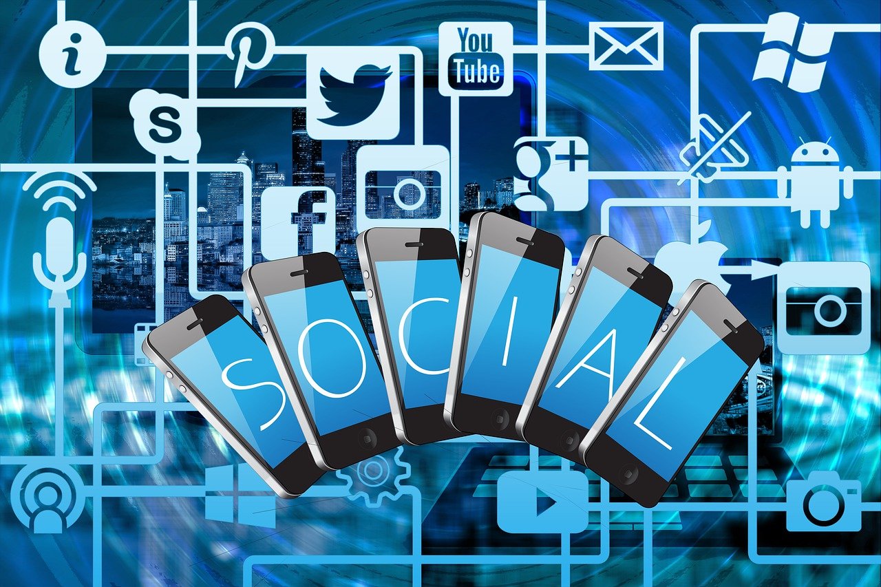 entdecken sie, wie effektives networking ihre beruflichen möglichkeiten erweitern kann. tipps, strategien und tools für erfolgreiches netzwerken im digitalen und persönlichen umfeld.
