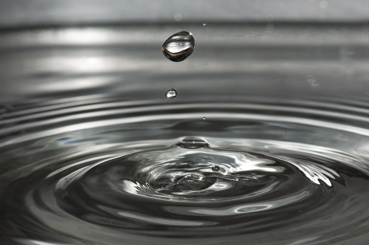 entdecken sie alles wissenswerte über wasser – seine eigenschaften, bedeutung für gesundheit und umwelt, sowie spannende fakten rund um das wichtigste element des lebens.